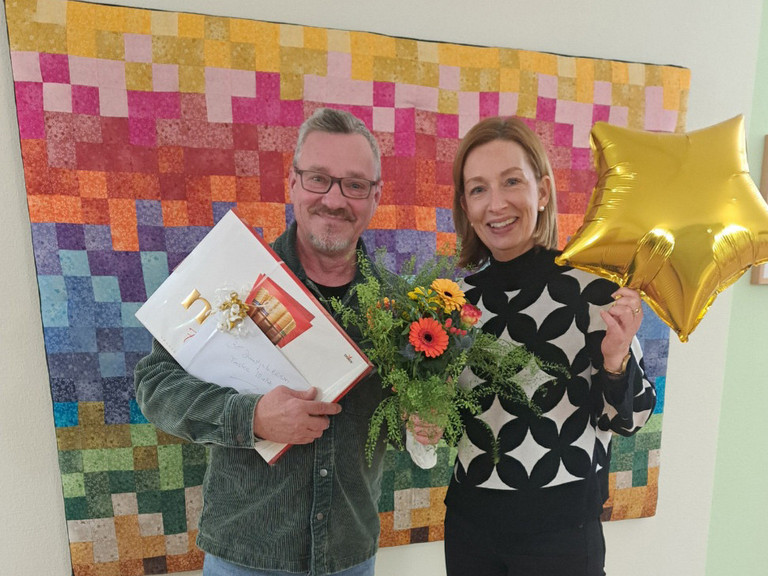 Mitarbeiter Torsten Wietz und Einrichtungsleiterin Gesina Schwieger Mitarbeiter Torsten Wietz und Einrichtungsleiterin Gesina Schwieger