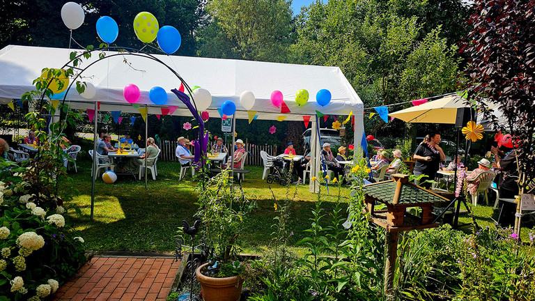 Sommerfest im Sommergarten - Immanuel Seniorenzentrum Kläre Weist