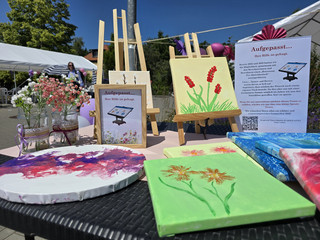 Selbstgefertigte Kunstwerke wurden auf dem Sommerfest präsentiert